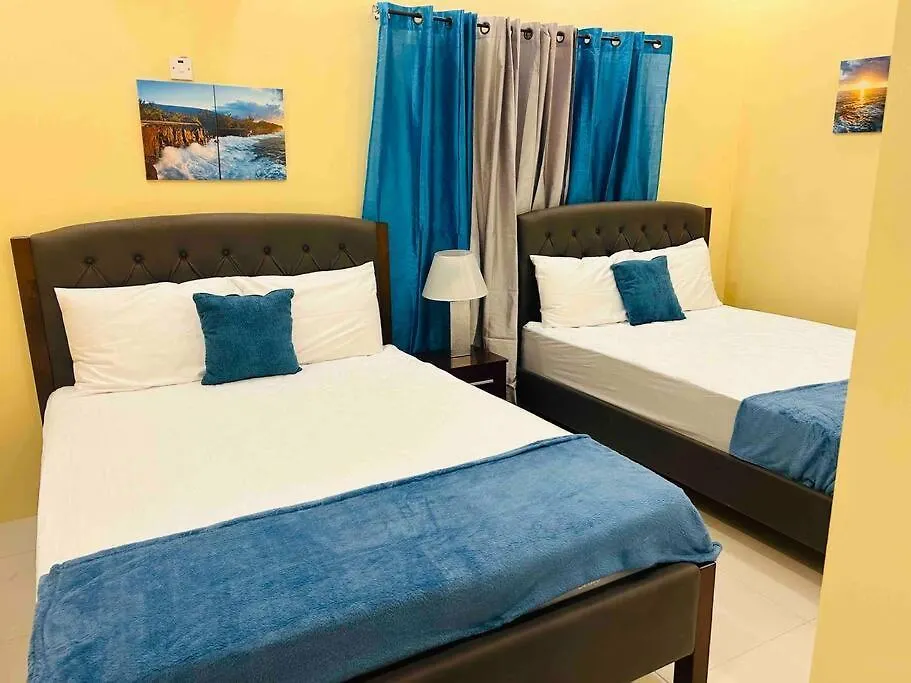 The Rest Stop- Upstairs/24Hr Security/5 Miles Mbj Montego Bay