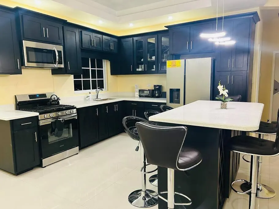 The Rest Stop- Upstairs/24Hr Security/5 Miles Mbj Montego Bay 0*,  Jamaica